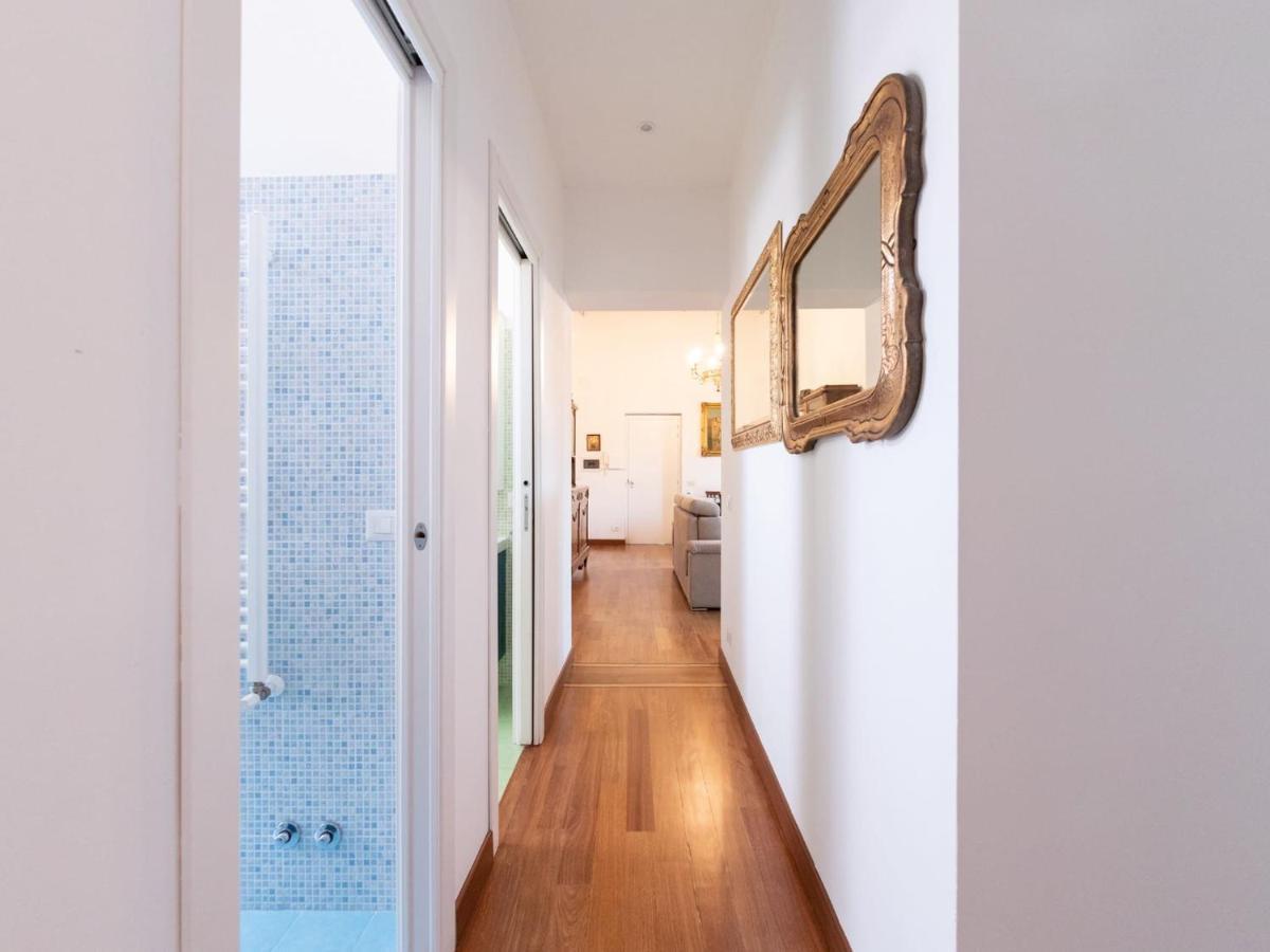 The Best Rent - Beautiful Apartment With Terrace Near Colosseo Rome Bagian luar foto